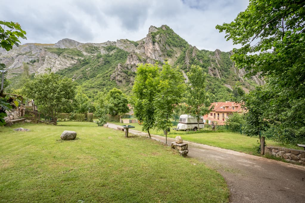 Camping La Pomarada de Somiedo