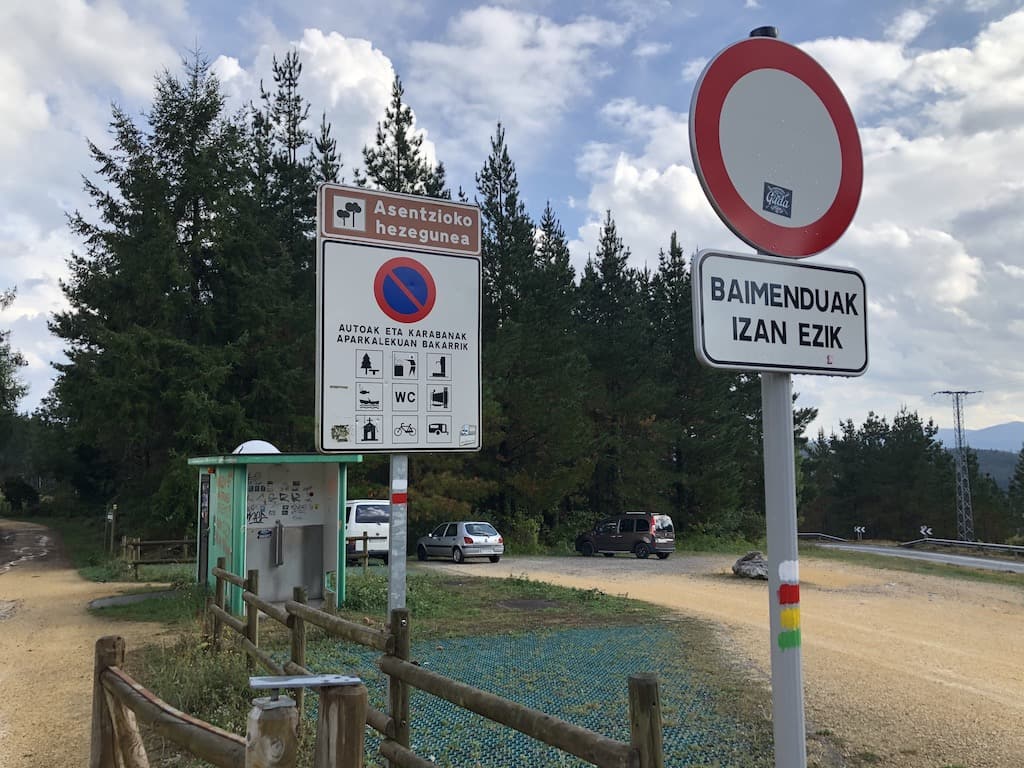 Área recreativa de Asentzio-Parking de Elgeta