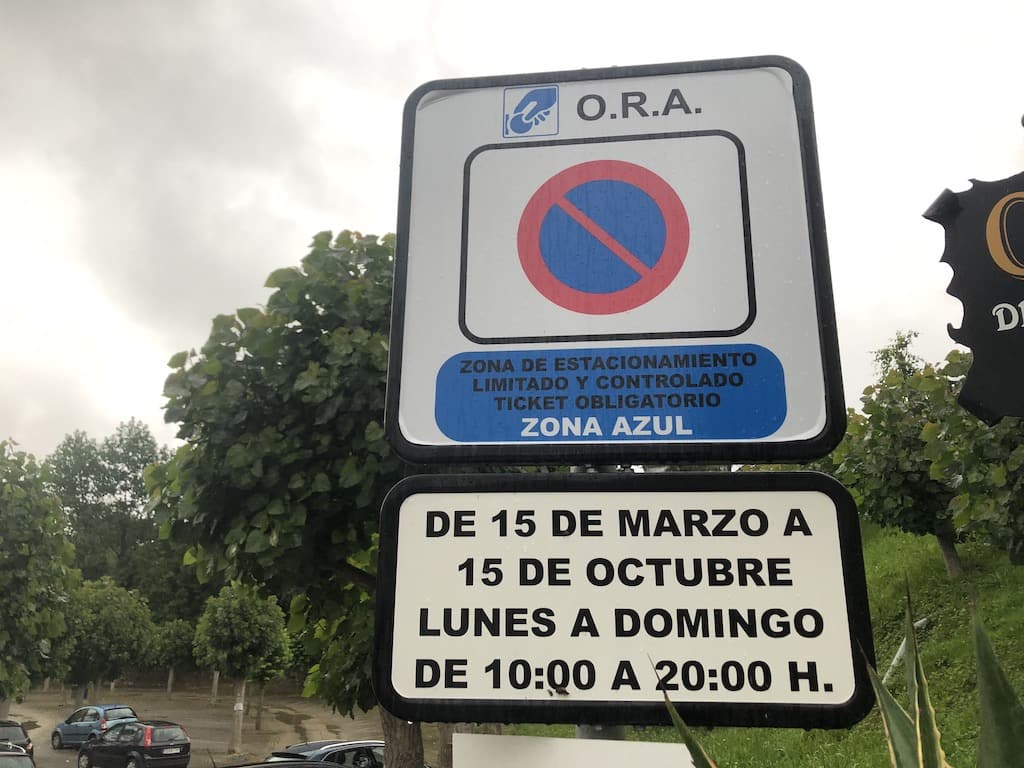 Parking de Santillana del Mar