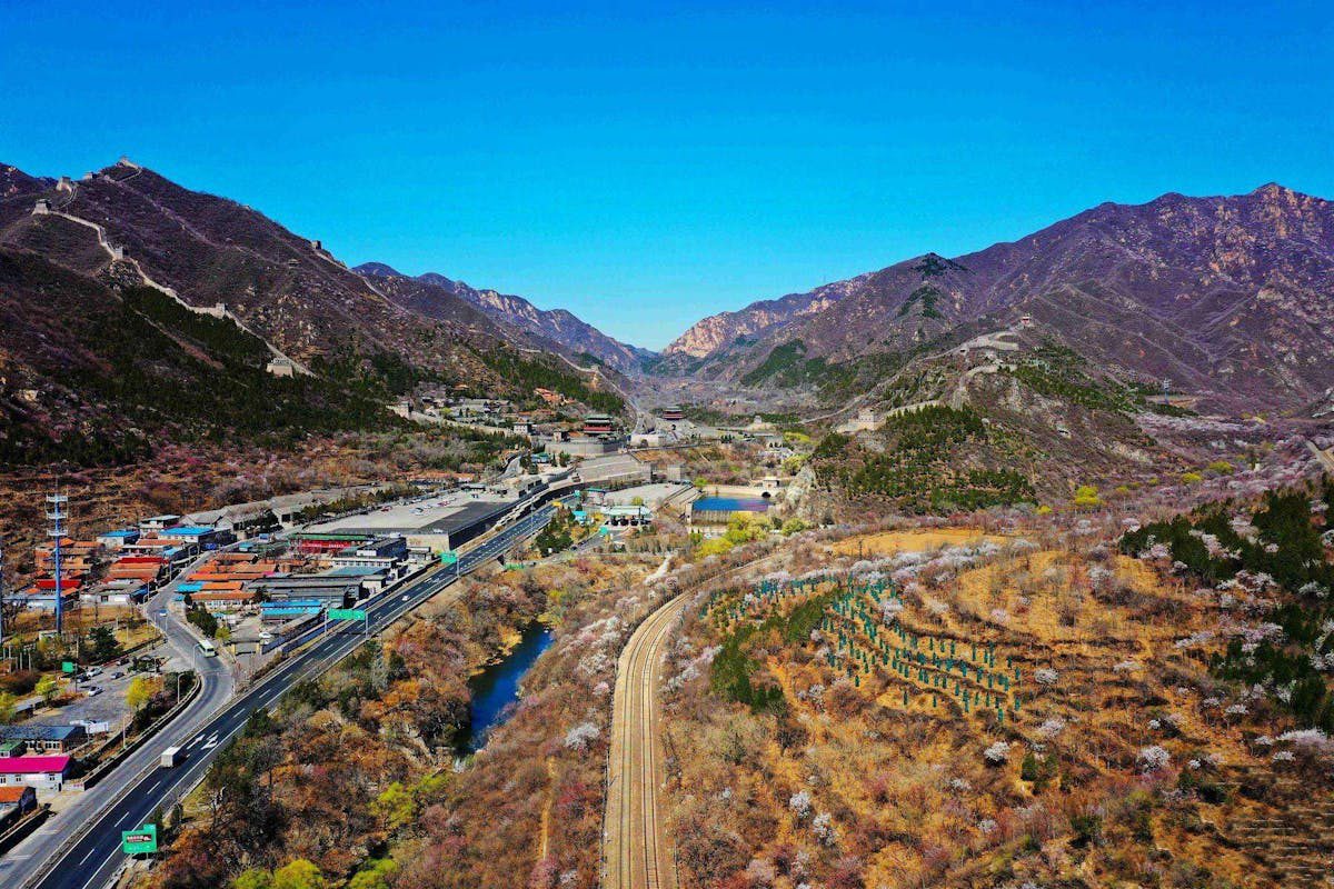 Visita a la Gran Muralla de Juyongguan, el Camino Sagrado de las Tumbas Ming y el Palacio de Verano