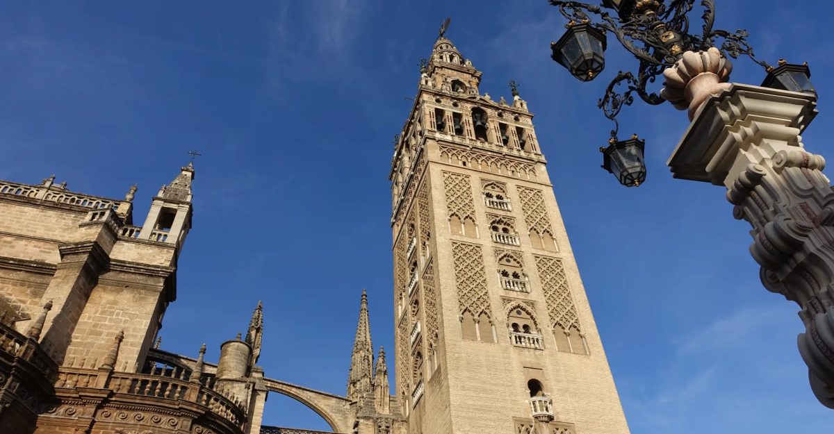 Foto 5 de Grupo Reducido Sevilla Monumental: Alcázar, Catedral y Giralda