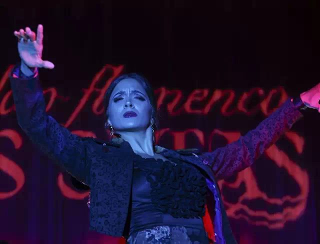 Espectáculo Flamenco "La Negra" - Show Tablao de Flamenco Sevilla