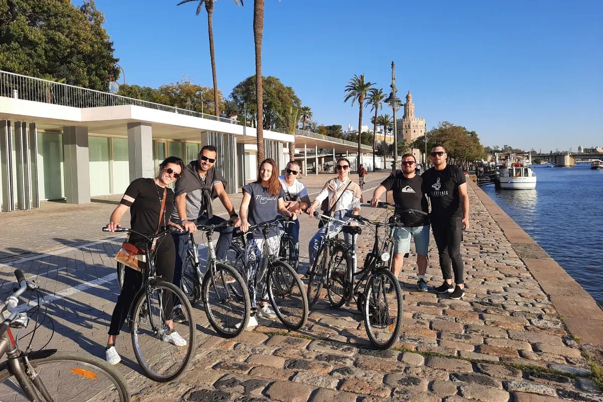 Foto 3 de Tour de Sevilla en bicicleta - Tour en Bici por Sevilla