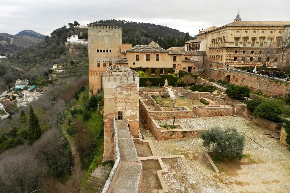 Visita guiada a la Alhambra y los Palacios Nazaríes en Granada