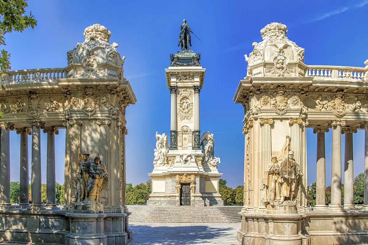 Visita guiada Madrid Esencial - Descubre Madrid a pie - Naturanda Tours