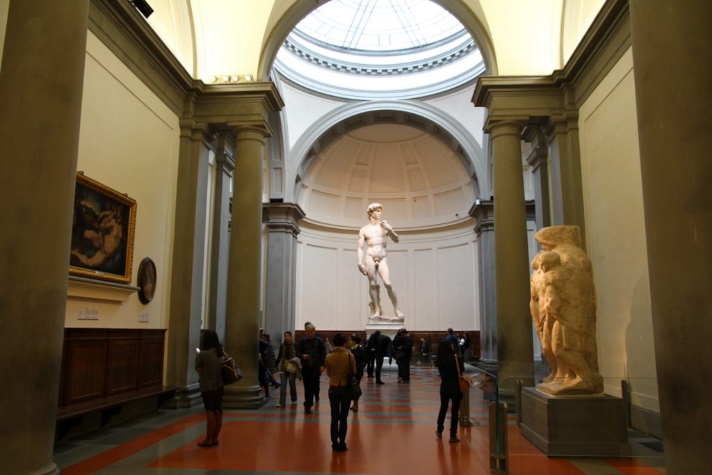 Foto 2 de Visita Guiada a la Galería de la Academia