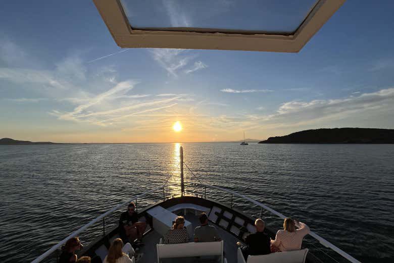 Paseo en barco por las islas volcánicas del Mar Menor
