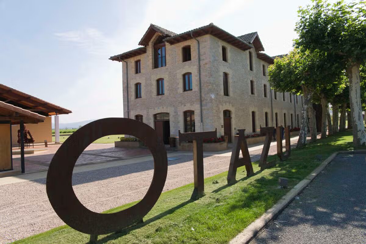 Visita a la Bodega Otazu