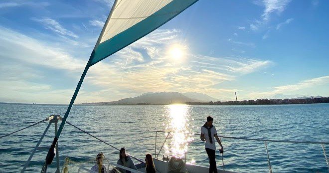 Foto 4 de Puesta de sol en catamarán desde Málaga