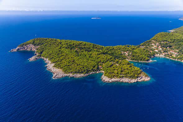 Excursión a la Cueva Azul de Koločep y Lopud en barco