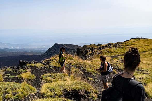 Trekking por el Etna y el valle del Bove
