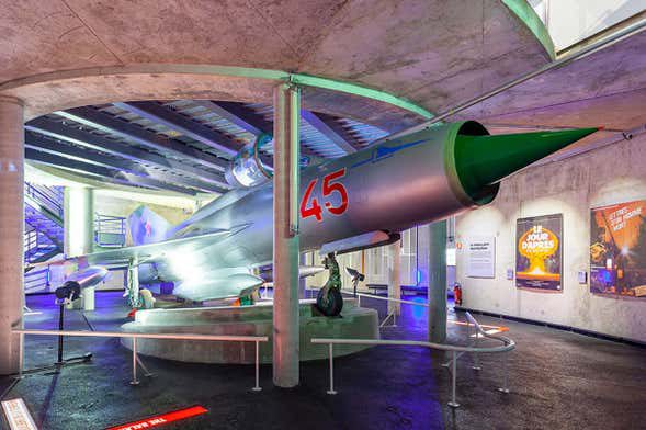 Day Pass: Entrada al Mémorial de Caen + Tour del Desembarco de Normandía