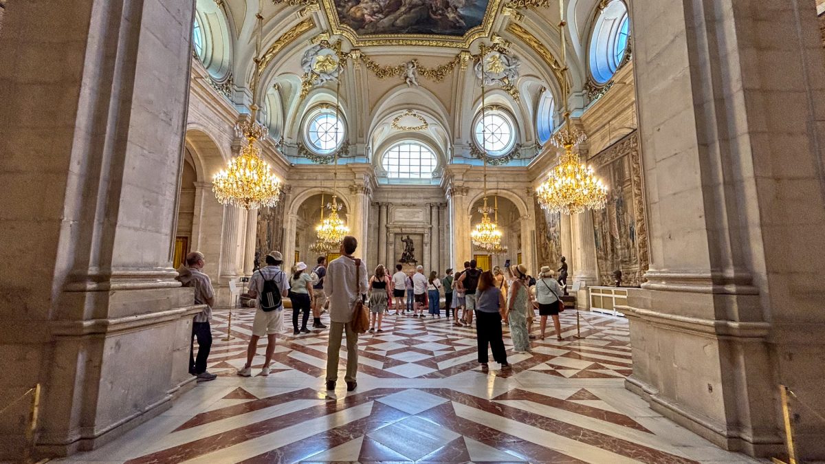 Foto 3 de Tour guiado al Palacio Real de Madrid
