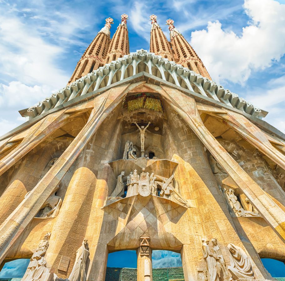 Foto 5 de Tour combinado • Monasterio de Montserrat y Sagrada Familia