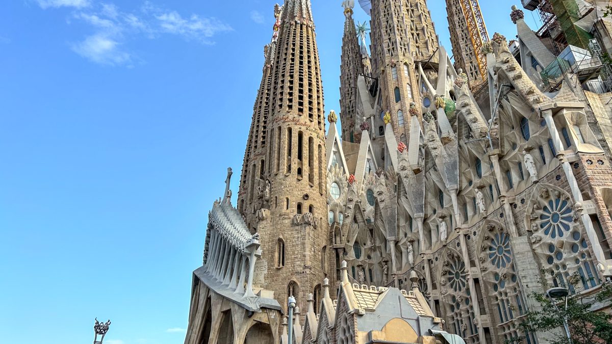 Foto 4 de Tour Guiado a Parque Güell y Sagrada Familia