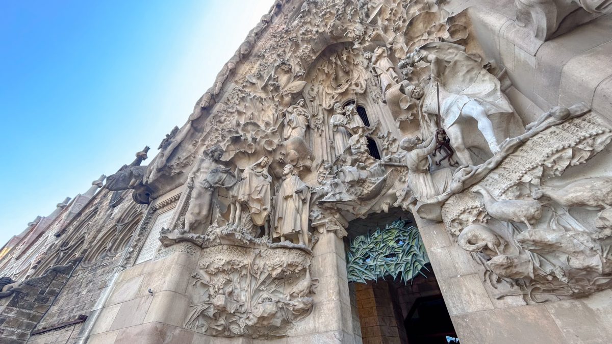 Foto 8 de Tour Guiado a Parque Güell y Sagrada Familia