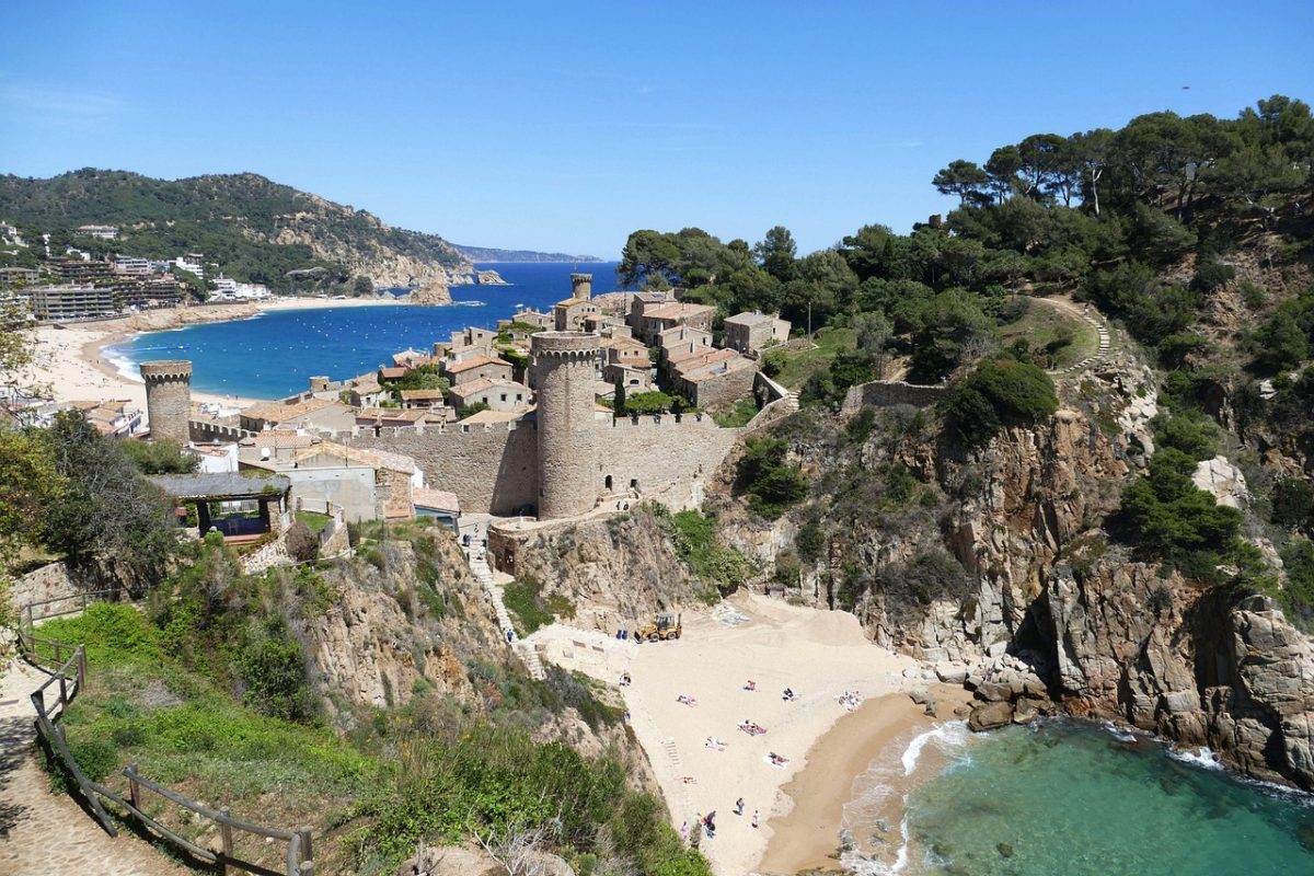 Foto 11 de Excursión a Girona y Tossa de Mar desde Barcelona
