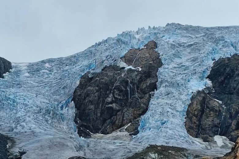 Senderismo por el glaciar Buarbreen y el lago Bondhusvatnet
