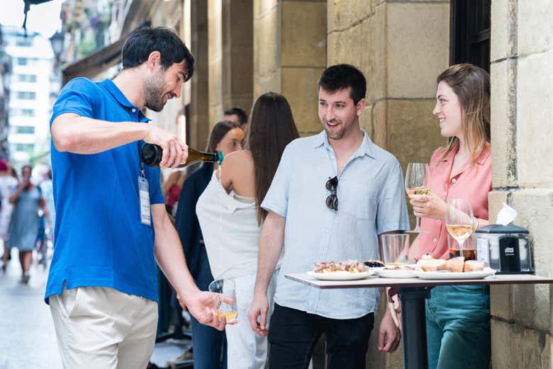 Tour de pintxos y vinos por San Sebastián
