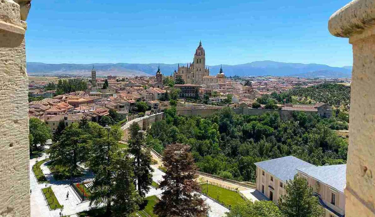 Foto 4 de Visita guiada por Segovia: Catedral y Alcázar