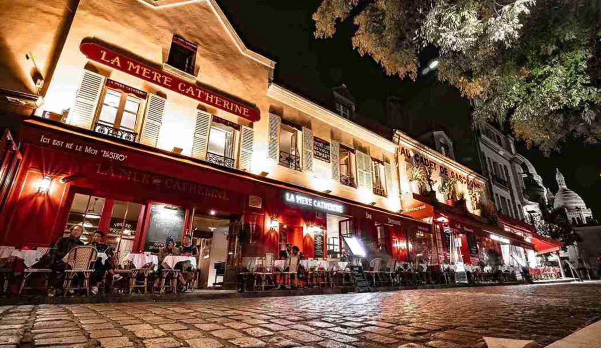 Foto 6 de Visita guiada por Montmartre con degustación de quesos y vino