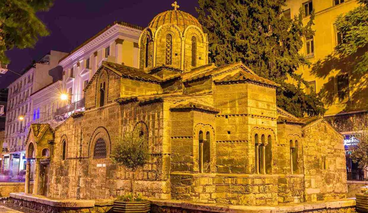 Foto 6 de Free Tour Nocturno por Atenas