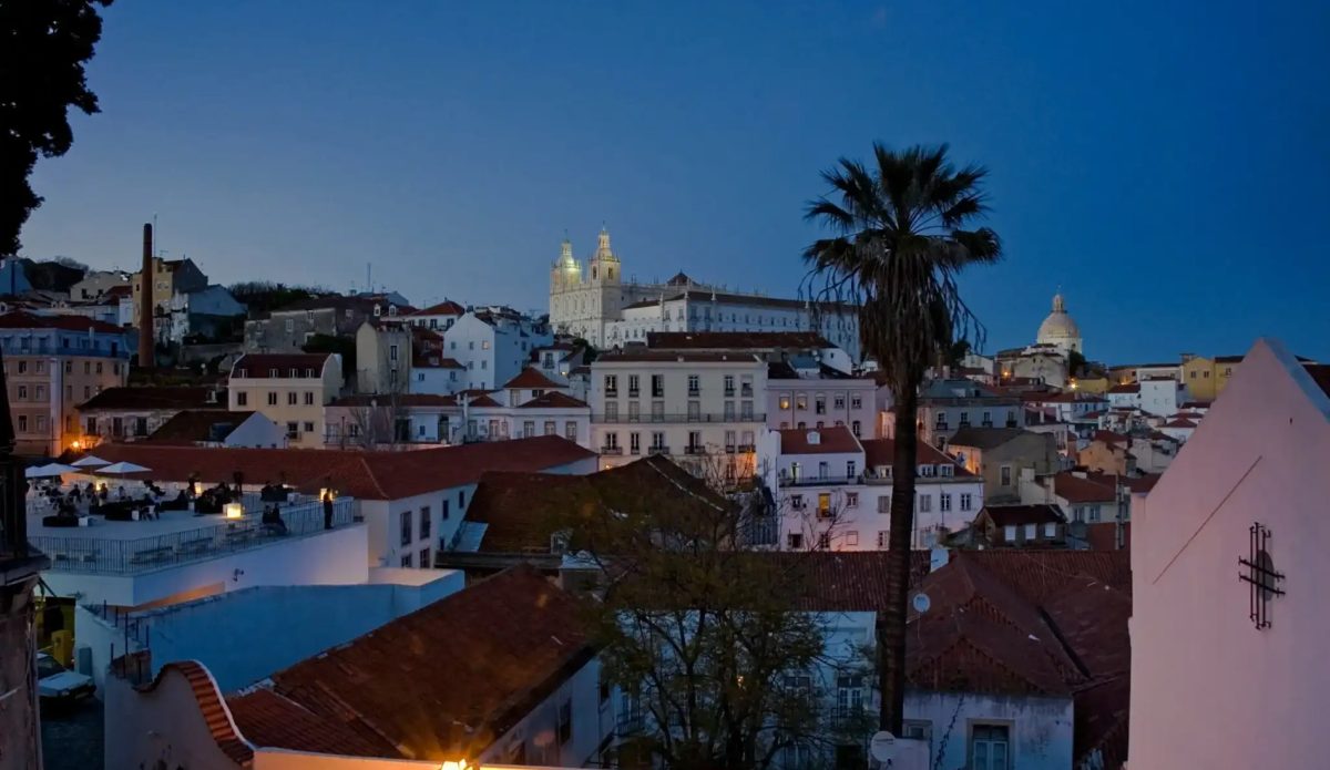 Foto 3 de Free Tour Lisboa Nocturna
