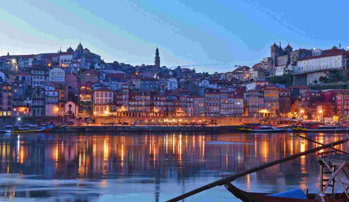 Foto 2 de Free Tour Oporto Nocturno