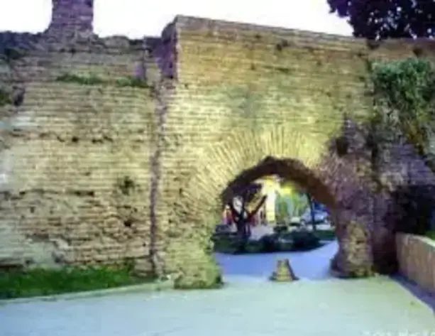 Foto 8 de Descubriendo Durres: free tour (histórico y cultural)