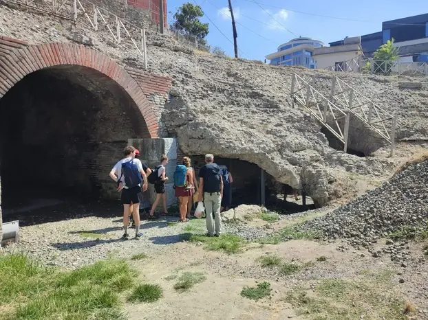 Foto 14 de Descubriendo Durres: free tour (histórico y cultural)