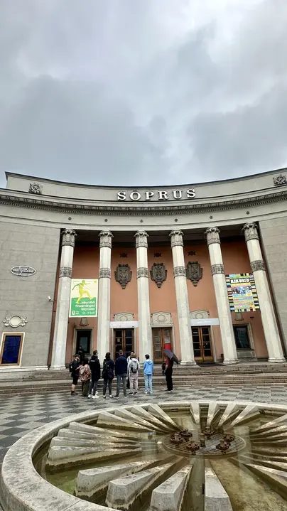 Foto 3 de Free tour sobre las historias comunistas de Tallin