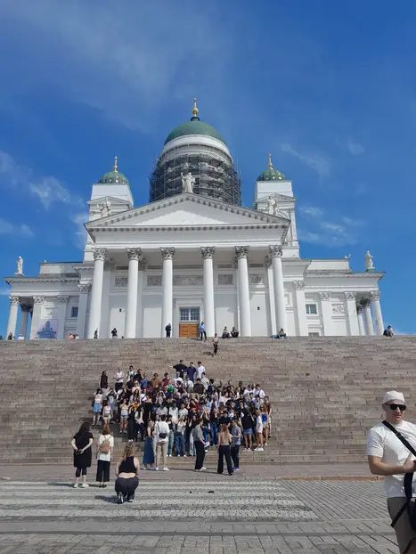 Foto 3 de Helsinki Mágica- Free tour del Paraguas Blanco - Grupo reducido