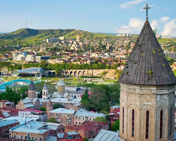 Descubra el alma del casco antiguo de Tbilisi: free tour con un guía local