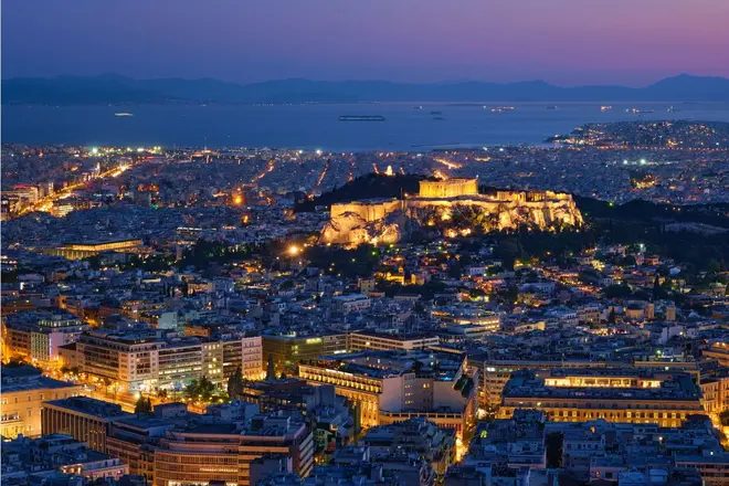 Foto 2 de Atenas Después del Anochecer: Cuentos Bajo la Acrópolis