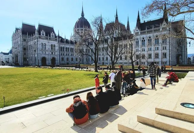 Foto 4 de Free Tour Budapest Esencial con Guías Locales
