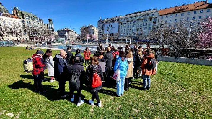 Foto 7 de Free Tour Budapest Esencial con Guías Locales