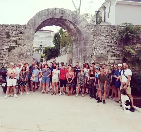 Foto 8 de FatCat Walks: el tour local original de Pula