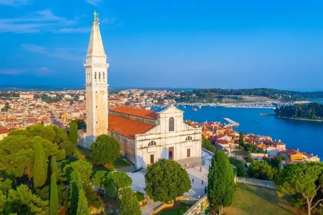Foto 2 de Explora la esencia de Rovinj con Augustus Walks