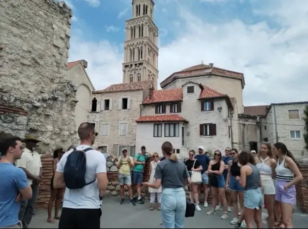 Foto 5 de Únete al free tour n.° 1 en Split