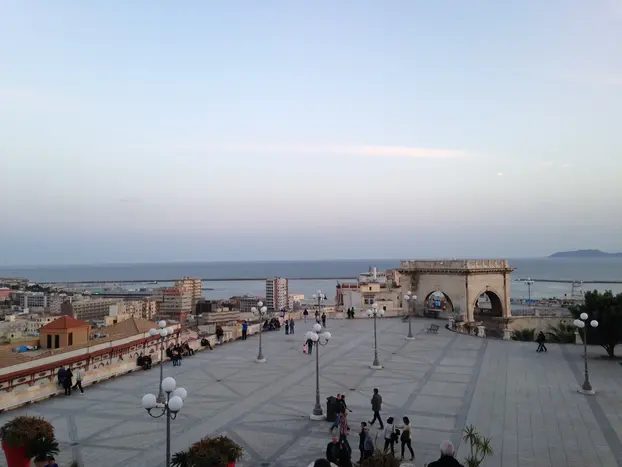 Foto 5 de Free tour por Cagliari: senderismo urbano al atardecer