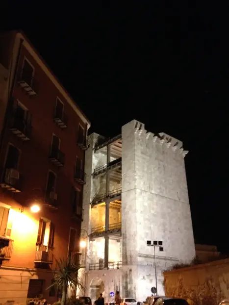 Foto 9 de Free tour por Cagliari: senderismo urbano al atardecer