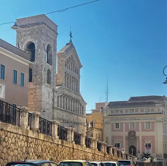 Foto 2 de Cagliari, entre la historia medieval y los sabores españoles.