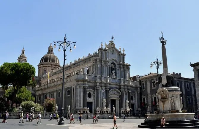 Foto 3 de Free tour - Un paseo histórico por Catania