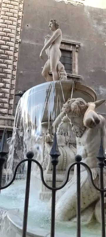 Foto 2 de Catania Lovers free walking tour