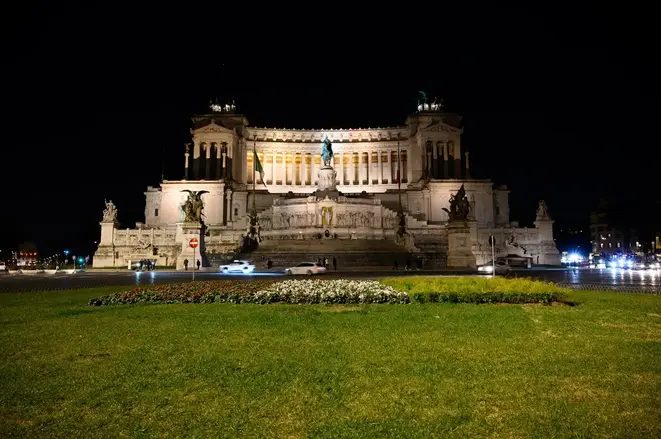 Foto 3 de Free tour nocturno Roma Imperial