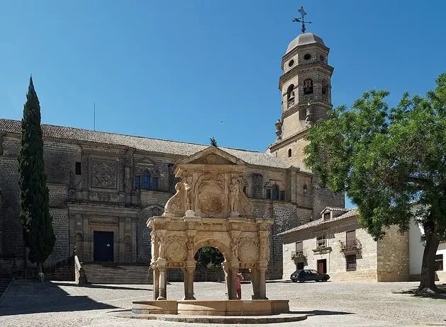Foto 4 de Free Tour Histórico y Cultural por Baeza.