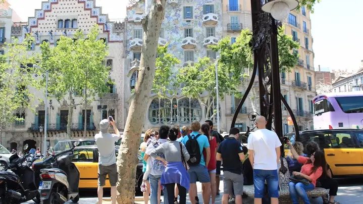 Foto 8 de Free Tour de Gaudí y el Modernismo con Sagrada Familia