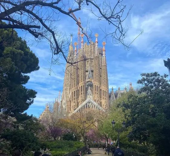 Foto 3 de Free Tour de Gaudí, Sagrada Familia y el Modernismo