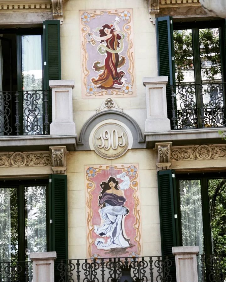 Foto 9 de Modernismo Oculto: Burguesía, Esclavismo y el Nacimiento del Eixample