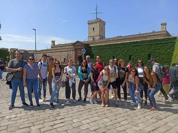 Foto 2 de Free tour por Montjuïc (la montaña mágica de Barcelona)